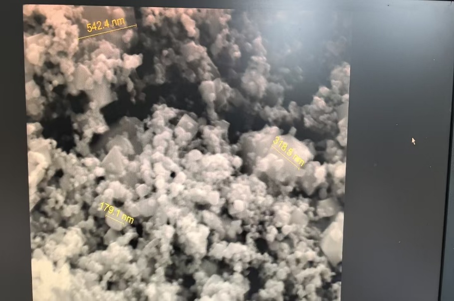 纳米氧化铟粉末